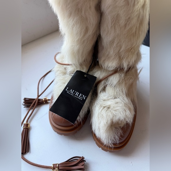 Brand new. Ralph Lauren Women's Celia Shearling Mid Boots - Picture 5 of 6